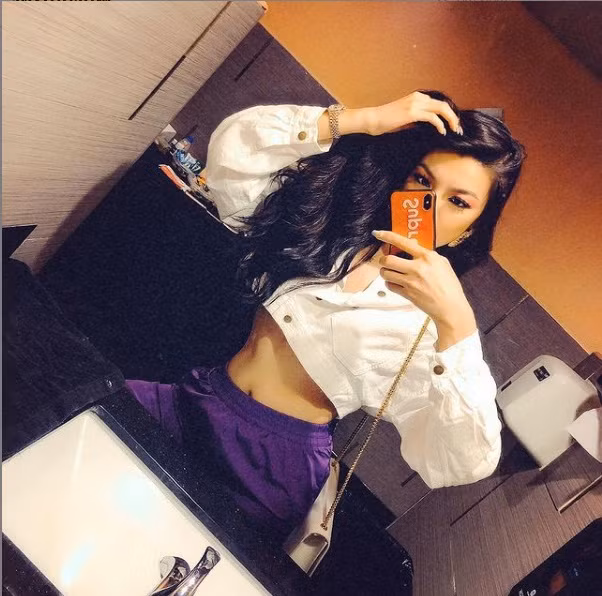 Người đẹp 29 tuổi tự tin khoe eo thon với các thiết kế năng động, cá tính. Ảnh: IG, FB.