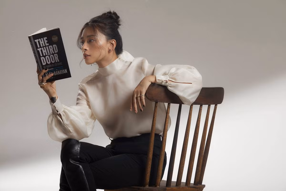 Biến thành một nàng công chúa chính hiệu khi chuyển phong cách bánh bèo.