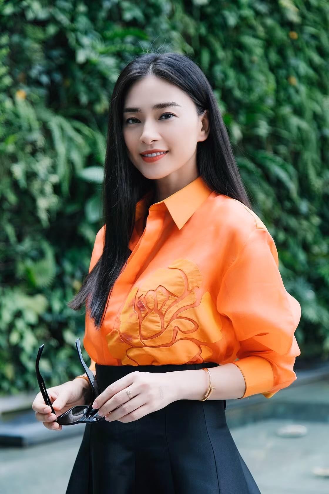 Ngô Thanh Vân dù đã bước qua tuổi 41 nhưng vẫn trẻ trung hết sức. Gu ăn mặc trẻ trung của "đả nữ” rất năng động, giúp diện mạo của nữ diễn viên càng thêm lão hóa ngược.