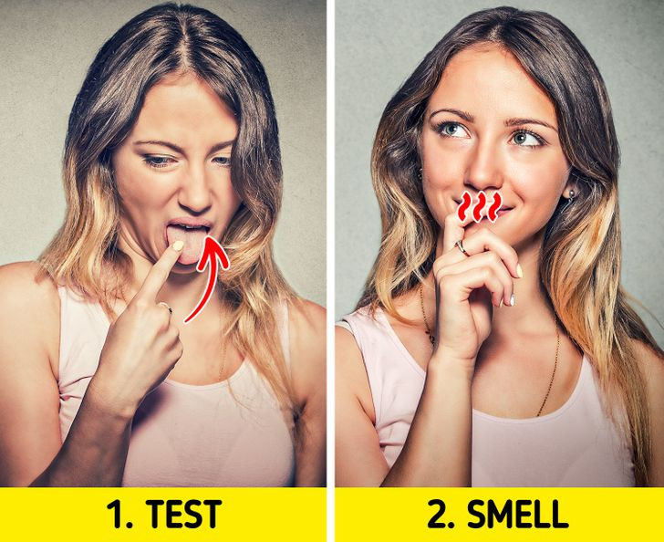 2. Đưa một ngón tay vào sát gốc lưỡi của bạn: Làm sao cho ngón tay chạm vào phía trong miệng. Đôi khi, những viên sỏi amidan bao phủ bởi vi khuẩn ở phía trong cổ họng của bạn và chúng có thể là nguyên nhân gây ra mùi hôi. Sau khi nước bọt khô, hãy ngửi ngón tay của bạn.