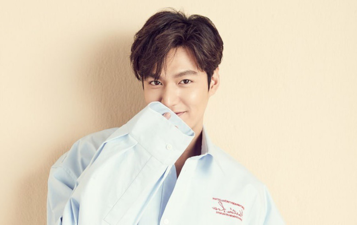 Theo nhiều nghiên cứu, chuối giàu vitamin A, C và các dưỡng chất thiết yếu như kali, magie rất tốt cho cơ thể. Đặc biệt, chuối hoàn toàn không gây tăng cân mà còn giúp ích cho hệ tim mạch, thận. Do đó, loại quả này được nhiều ngôi sao và vận động viên bổ sung vào thực đơn giảm cân an toàn.