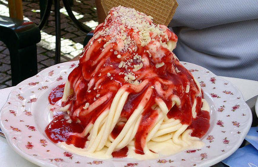 Giữ ngày hè nóng bức, được thưởng thức một suất kem Spaghettieis thì còn gì tuyệt bằng. Ảnh: IT.