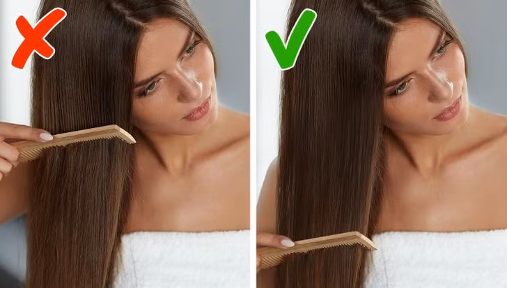  Chải tóc sai hướng: Chải thẳng từ chân tóc tới ngọn tóc có thể làm sợi tóc bị kéo khỏi nang tóc, khiến tóc dễ gãy rụng. Cách chải tóc đúng là chia tóc thành nhiều phần, bắt đầu chải và gỡ rối từ dưới ngọn tóc rồi dần dần chải lên tới chân tóc.