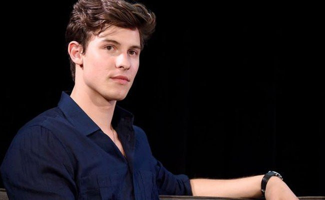 Không thể phủ nhận rằng Shawn là một trong những nam ca sĩ có ngoại hình đẹp nhất hiện nay. Ngoài tài năng trong âm nhạc, Shawn gây chú ý với thân hình săn chắc và quyến rũ.