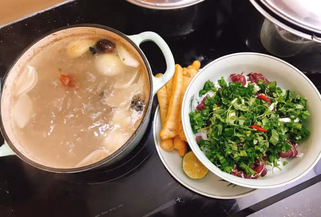 Mua dich, hoc cach tu nau pho bo tai nha ngon nhu nha hang-Hinh-5