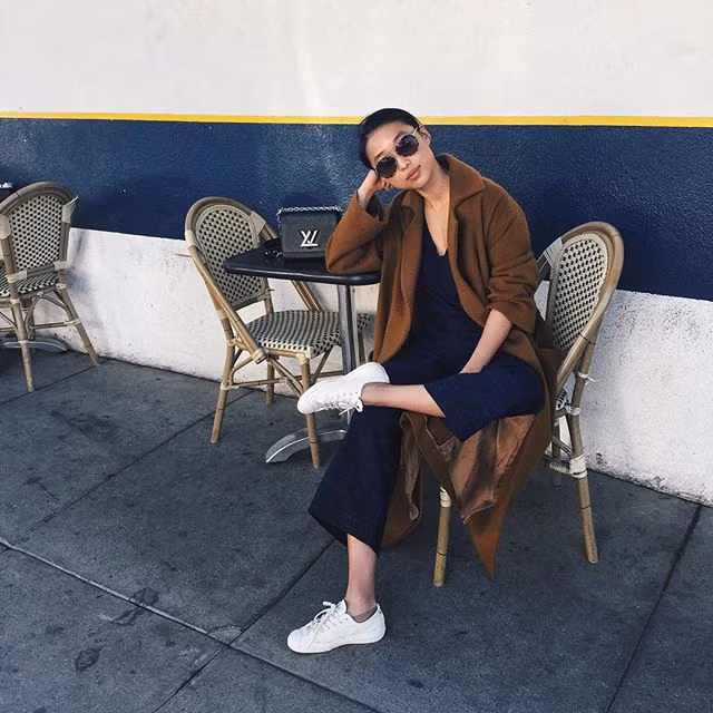 Cô từng nói rằng bản thân thích cách phối đồ với áo khoác ngoại cỡ được thiết kế độc đáo hay bộ suit phom dáng nam tính.