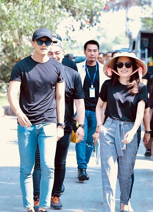 Không chỉ đi sự kiện mà trang phục đời thường, Mỹ Tâm - Mai Tài Phến cũng lựa đồ ăn ý.