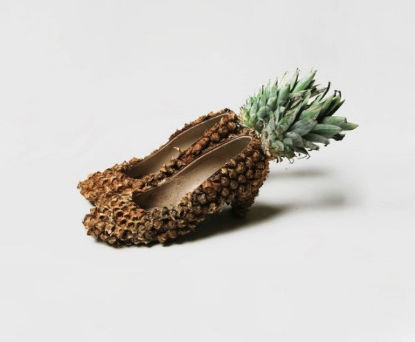 Các tín đồ thích ăn dứa chắc chắn khó lòng bỏ qua đôi đẹp cực lạ này.