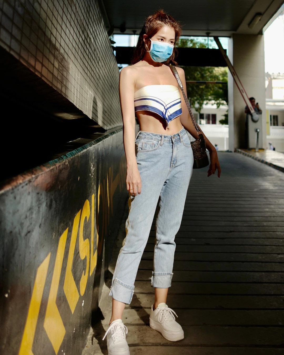 Bạn nên bắt đầu với tốc độ từ 3 đến 6km/giờ sau đó tăng dần tốc độ. Khi muốn dừng tập bạn không nên ngắt một cách đột ngột mà từ từ điều chỉnh tốc độ chậm dần sau đó mới dừng hẳn.