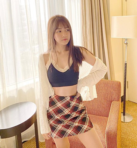 Với một số loại máy tập hiện đại có cơ chế thay đổi độ dốc của bàn chạy bạn có thể điều chỉnh để tập chạy lên dốc sẽ tăng hiệu quả tiêu hao calo hơn.