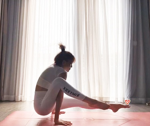 Yoga mang lại sức khoẻ dẻo dai cho người tập đồng thời với những động tác chuyên sâu, giúp giảm mỡ tăng cơ hiệu quả.