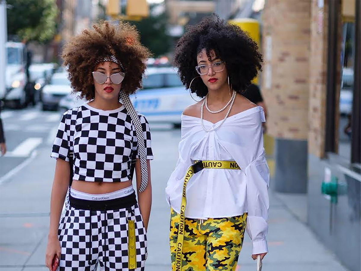 Trong khi Sabrina tạo dấu ấn với phong cách vintage nơi vùng đất Rio de Janeiro thì Sarah để lại ấn tượng với xu hướng grunge “phảng phất” hương vị London.