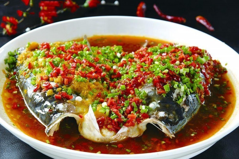 Não cá: Theo quan niệm dân gian ăn não cá sẽ giúp cho trẻ thông minh. Thế nhưng, với những loại cá được nuôi trong môi trường bị ô nhiễm thì có rất nhiều khả năng bị nhiễm độc thủy ngân. Cá sống càng lâu thì hàm lượng kim loại nặng trong não cá càng cao.