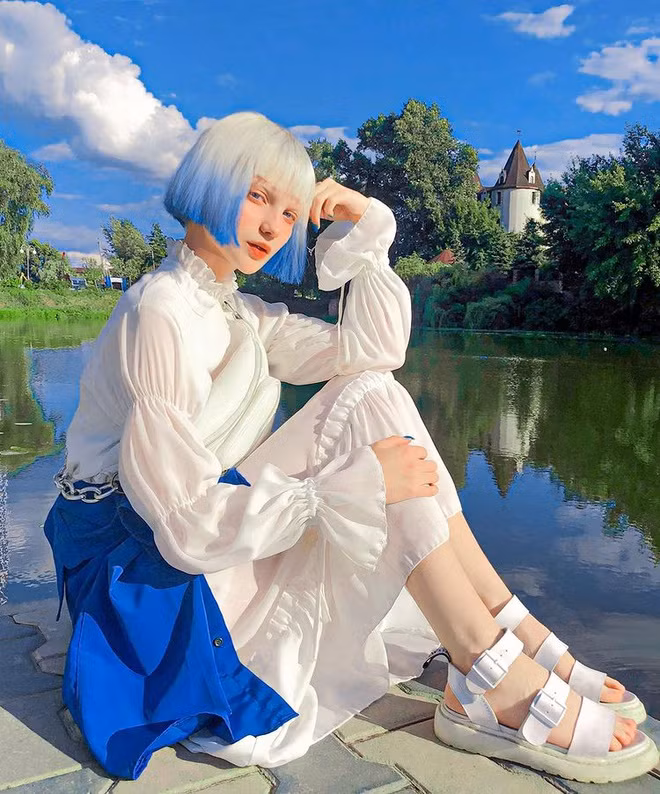 Tính đến nay, Katie Westwood thử qua không ít lần nhuộm khác nhau cũng như thử nghiệm nhuộm nhiều màu cùng lúc.