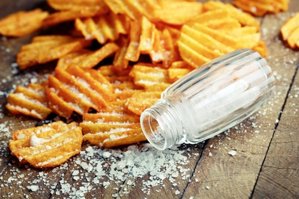 Trên thực tế, lượng muối người châu Á sử dụng thường cao hơn nhiều. Đặc biệt, các món ăn như dưa cà, kim chi hay các loại thực phẩm bảo quản lâu thường tích rất nhiều muối.