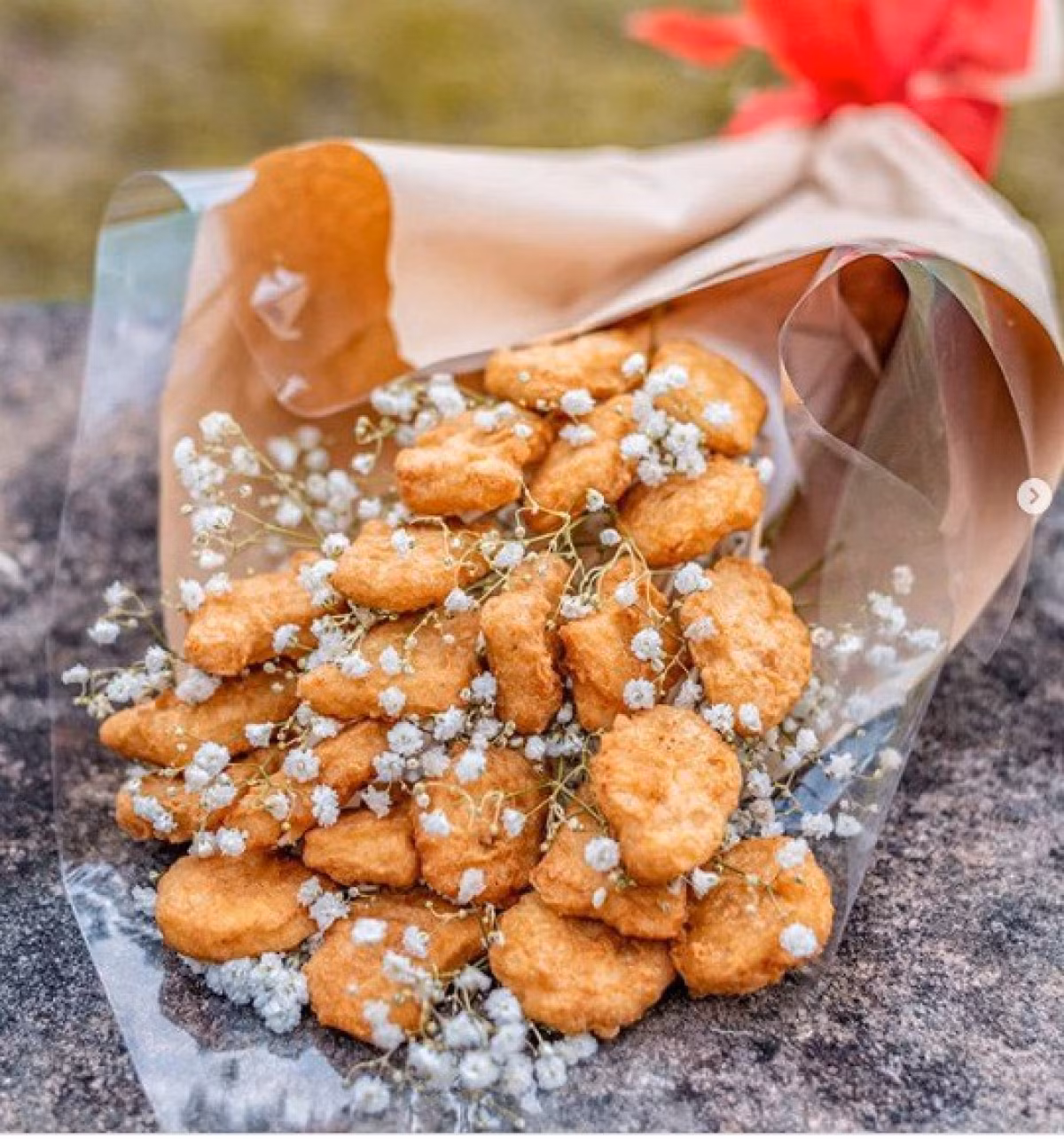 Những bó hoa ăn được vừa đẹp vừa độc lạ chinh phục khách hàng từ ánh nhìn cho đến dạ dày.