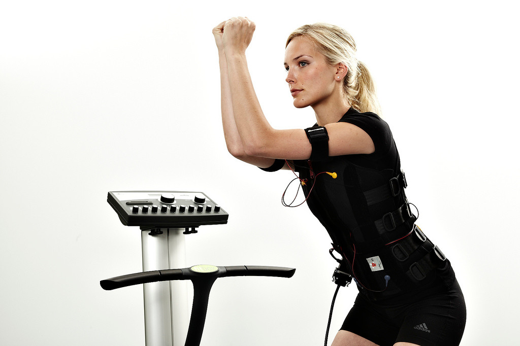 Ninh Duong Lan Ngoc dot 1.200 calo trong 25 phut de co body nong bong-Hinh-3