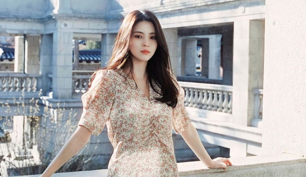 Mỹ nhân sinh năm 1994 có khả năng biến hóa đa dạng trong nhiều concept từ những quý cô công sở với phong cách thanh lịch, nền nã đến trẻ trung, cá tính,... được nhiều nhãn hàng như Iope, L'Oreal, Banilaco, All@Me "chọn mặt gửi vàng".