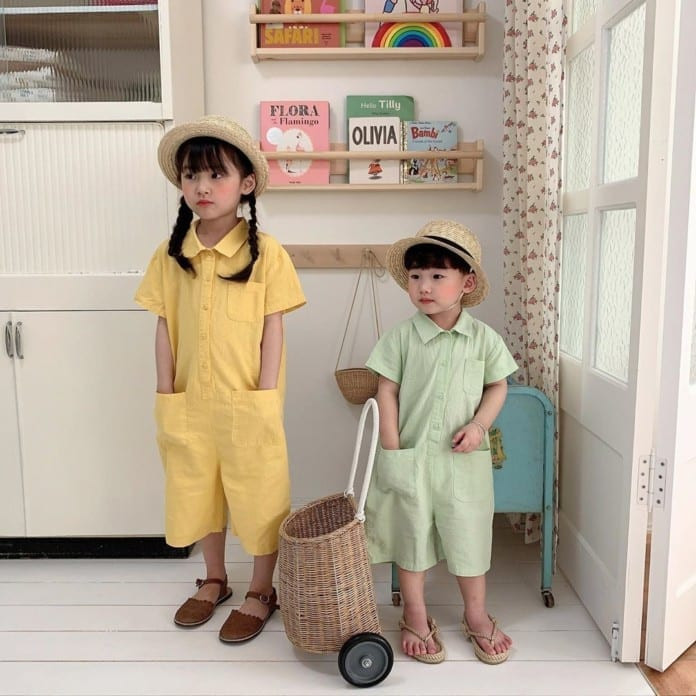 Gahee còn một em trai 4 tuổi tên Hyunsoo, cũng làm người mẫu nhí như chị.