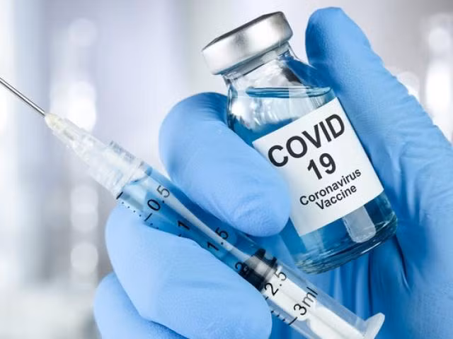 Tiem mui 2 vac xin COVID-19 muon, co phai tiem lai tu dau?