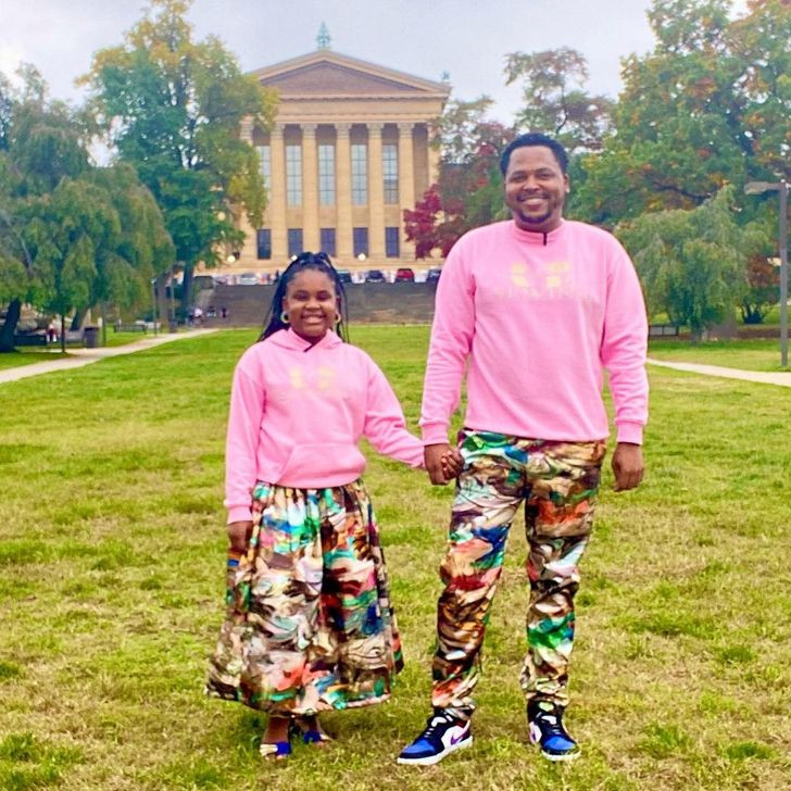 Dù chỉ thiết kế những trang phục đơn giản nhưng Michael đã mang lại rất nhiều hạnh phúc và niềm tin cho con gái.