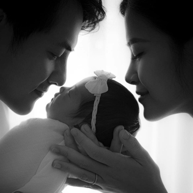 Winnie thừa hưởng những nét đẹp xinh xắn từ ba mẹ.