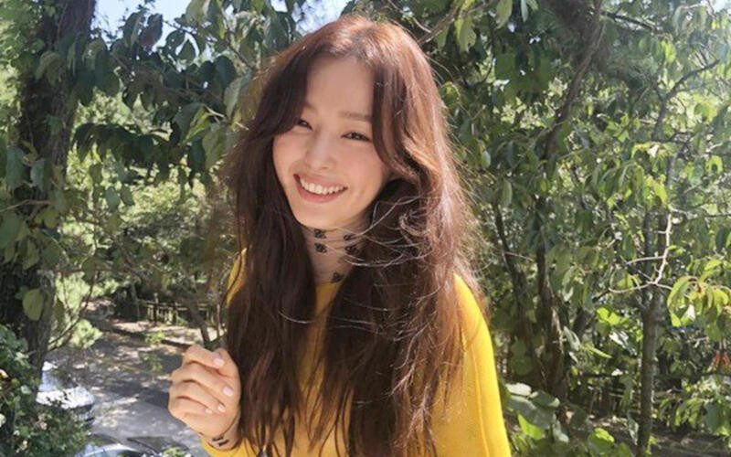 Để giữ được vẻ đẹp mặn mà ở tuổi 38, Honey Lee chia sẻ bản thân đã áp dụng những bí quyết giữ vóc dáng tuyệt đẹp như hiện tại.