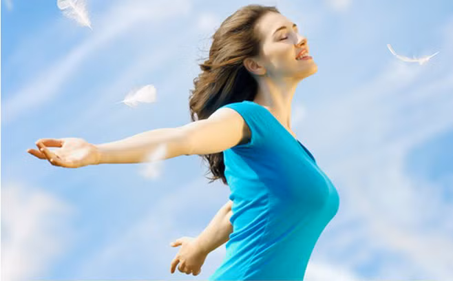 Bổ sung năng lượng: Để cơ thể tràn đầy năng lượng, bạn cần một trái tim khỏe, một hệ tiêu hóa khỏe và tâm lý thoải mái. Thay thịt đỏ bằng những thực phẩm lành mạnh hơn như rau xanh, đậu, ngũ cốc nguyên hạt, trái cây và các nguồn chất béo thực vật có thể giúp bạn tràn đầy năng lượng hơn.