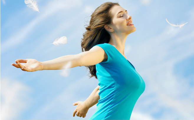 Bổ sung năng lượng: Để cơ thể tràn đầy năng lượng, bạn cần một trái tim khỏe, một hệ tiêu hóa khỏe và tâm lý thoải mái. Thay thịt đỏ bằng những thực phẩm lành mạnh hơn như rau xanh, đậu, ngũ cốc nguyên hạt, trái cây và các nguồn chất béo thực vật có thể giúp bạn tràn đầy năng lượng hơn.