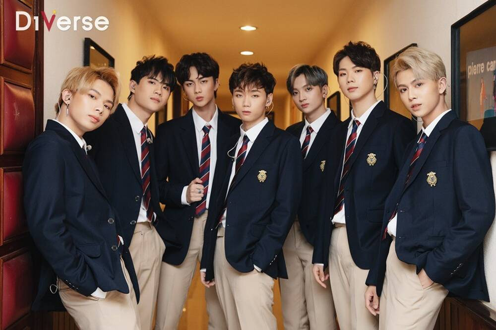 Nhom nhac Viet tiet lo bi cong ty no luong, tuong lai mu mit-Hinh-11