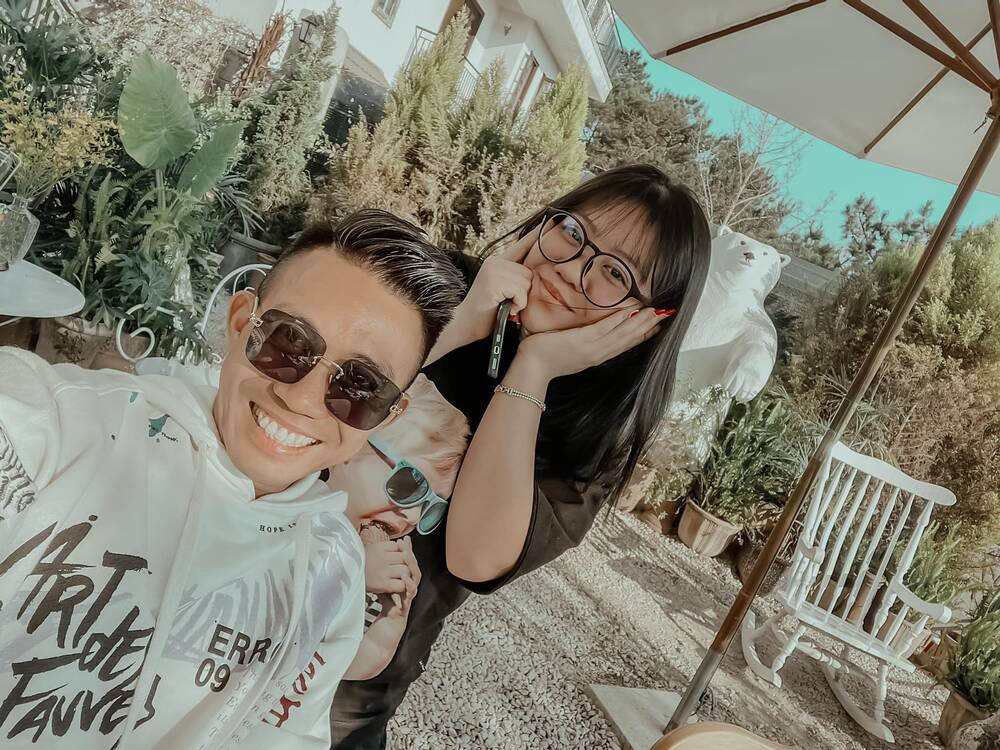 Hinh anh Minh Nhua chup cung 3 co con gai cua nguoi vo dau-Hinh-6