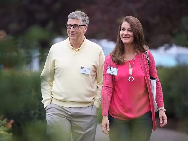 Hình ảnh của vợ cũ tỷ phú Bill Gates thường gắn liền với những bộ đồ công sở đơn giản.