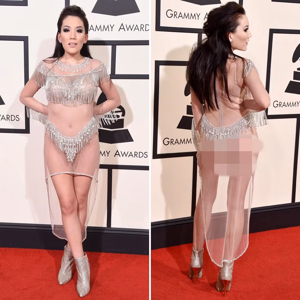 Ca sĩ Manika nhận nhiều chỉ trích khi diện thiết kế như nội y tới Grammy 2016. Ảnh: Internet.