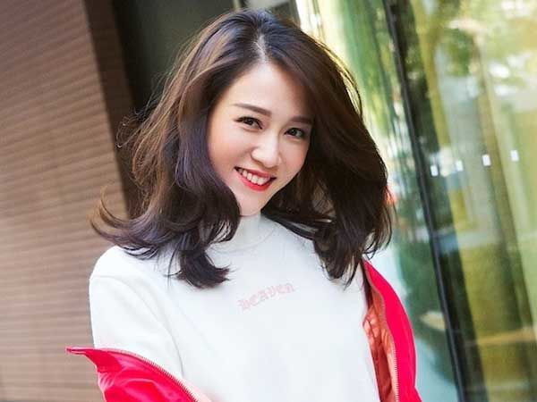 Trần Kiều An tiết lộ bí quyết dưỡng nhan của cô là: Bản thân coi trọng việc dưỡng ẩm hơn là dưỡng trắng, bởi điều này sẽ giúp da căng bóng, giảm nếp nhăn và làm chậm quá trình lão hóa. Nữ diễn viên cũng thường xuyên đắp mặt nạ và tẩy trang kỹ càng sau khi làm việc để duy trì làn da khỏe đẹp.