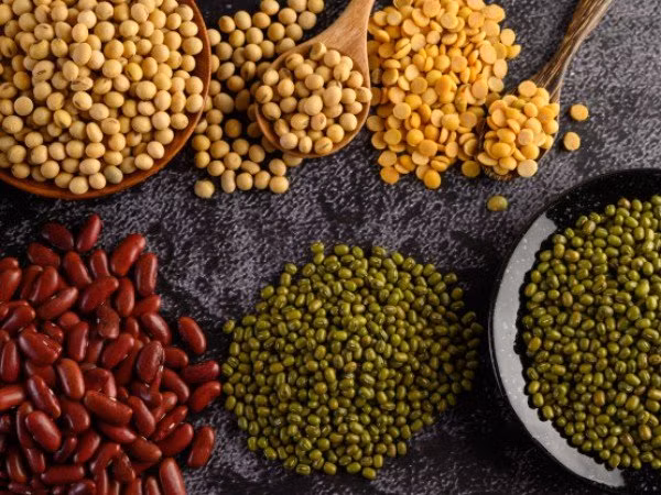 Các loại đậu là nguồn giàu chất xơ và protein thực vật và các chất dinh dưỡng tốt cho cảm giác như vitamin B. Tiêu thụ đậu một cách có kiểm soát có thể giúp cải thiện tâm trạng bằng cách tăng chất dẫn truyền thần kinh như serotonin, dopamine, norepinephrine và axit gamma-aminobutyric (GABA), rất cần thiết trong việc thúc đẩy tâm trạng.