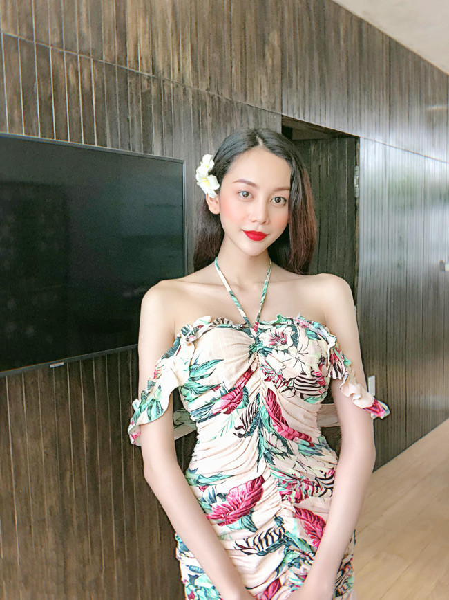 Cô tự tin xuất hiện trước công chúng với vẻ ngoài rạng rỡ nhất.