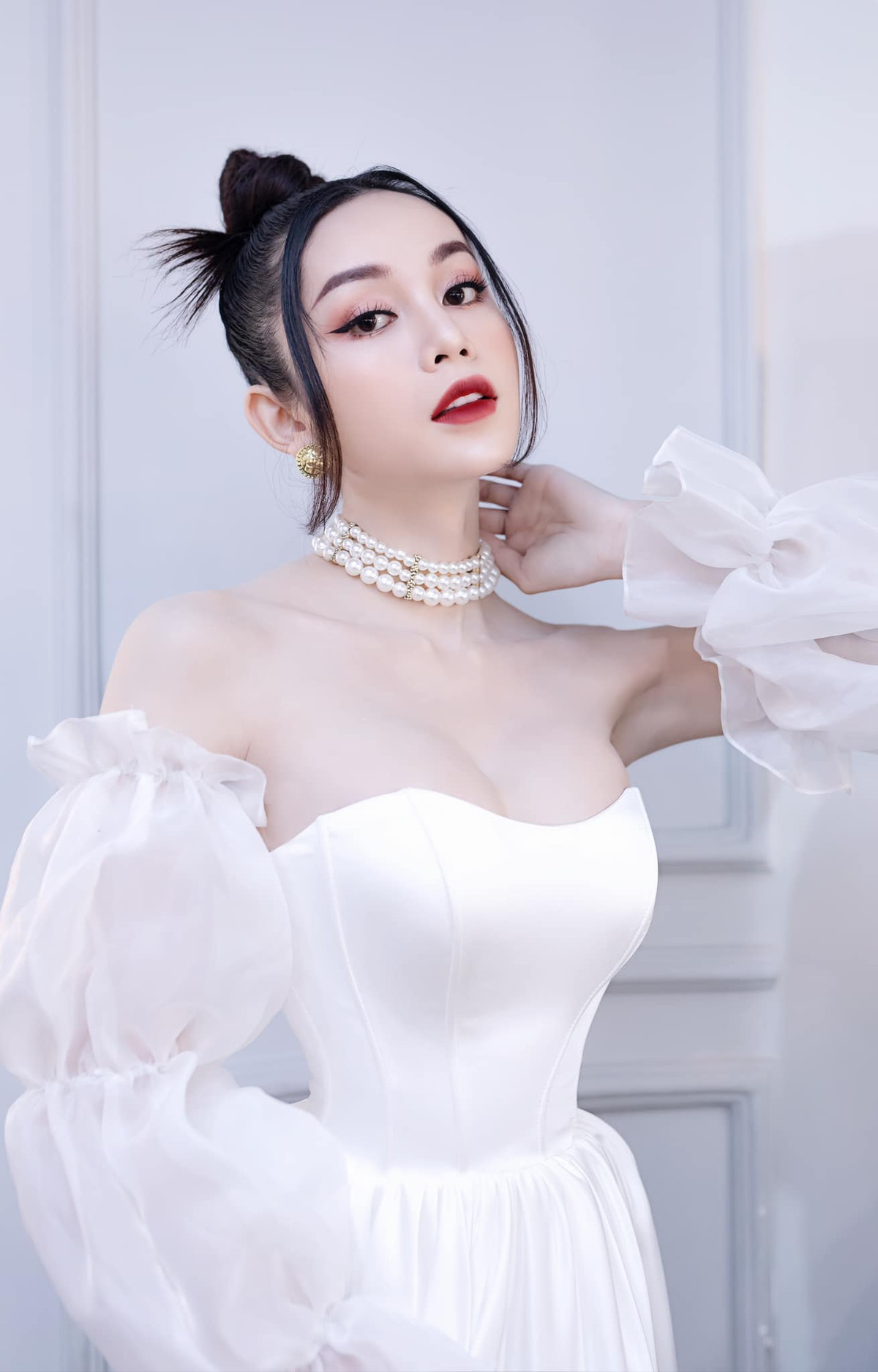 Về chế độ dinh dưỡng, Lương Mỹ Kỳ ăn nhiều rau, trái cây và uống nhiều hơn 2 lít nước/ngày. 