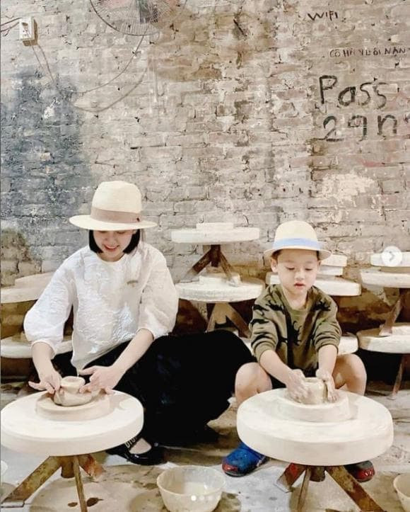 Con trai Ly Kute lon phong phao, miet mai ren chu vao lop 1-Hinh-5