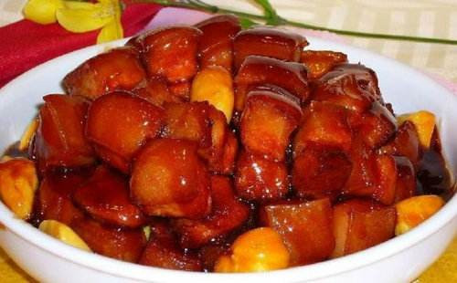 Protein là chất dinh dưỡng vô cùng cần thiết cho cơ thể. Protein có thể nạp từ các loại thịt có độ đạm cao, cũng có thể nạp từ một số đồ chay như các chế phẩm từ đậu.