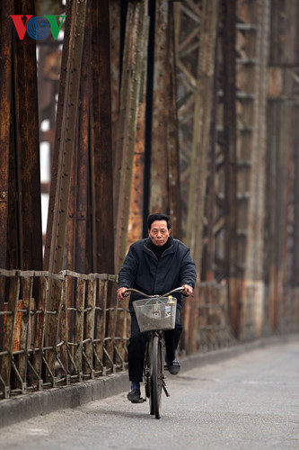 Nét thanh bình trên cây cầu trăm tuổi khiến nhiều người trẻ tuổi không biết rằng nơi đây cũng là một trong những chứng tích chứng kiến những năm tháng kháng chiến bảo vệ Tổ quốc của cha ông.