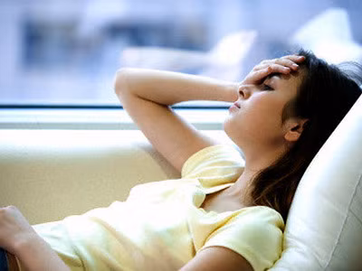 Giảm khả năng miễn dịch. Khi mắc ung thư máu, bệnh nhân có xu hướng giảm khả năng miễn dịch. Do vậy, họ dễ bị nhiễm trùng; mắc các chứng như viêm xoang, zona, viêm phổi, nhiễm trùng da, thận… liên tục trong thời gian dài. (Nguồn ảnh: BK, Zing).