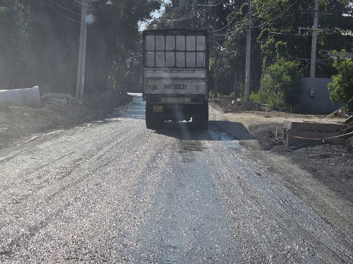 Nhiều hạng mục đang được nhà thầu thi công. Ảnh HĐ