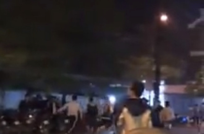 “Dàn trận”, hỗn chiến vì gái và cái kết của các “anh hùng rơm“ - Hình 2 “Dan tran”, hon chien vi gai va cai ket cua cac “anh hung rom“-Hinh-2