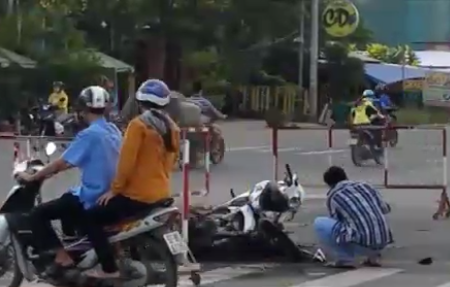 “Dàn trận”, hỗn chiến vì gái và cái kết của các “anh hùng rơm“ - Hình 8 “Dan tran”, hon chien vi gai va cai ket cua cac “anh hung rom“-Hinh-8