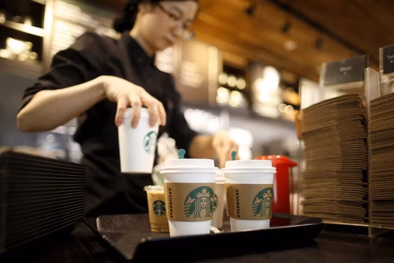 Thoi quen khong dang bo mot xu nhung ai cung ngay ngay trut tien lang phi