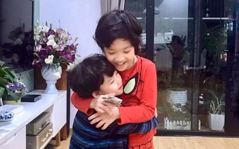 Qua hình ảnh mới đây mà bà xã Khải Anh chia sẻ có thể thấy không gian căn hộ được lên ý tưởng với tông màu trắng làm chủ đạo.