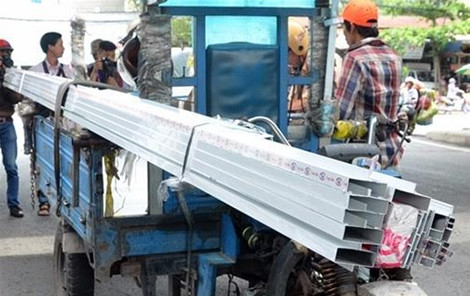 Hinh anh xe ba banh cong kenh nhu nay sap bien mat o Ha Noi-Hinh-12