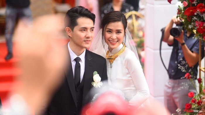 Bi mat chua duoc tiet lo ve chiec ao dai cuoi cua Dong Nhi-Hinh-8