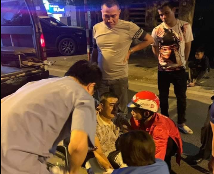 Theo đơn tố giác, ông Thắng cho biết, khoảng 21h40 ngày 19/10/2019, sau khi tan ca làm việc, ông có điều khiển xe máy đi về đến khu vực đường Nguyễn Gia Thiều giao với Quang Trung, Hoàn Kiếm, Hà Nội đã bị chiếc xe ô tô đâm ngã ra đường, sau va chạm người gây tai nạn không dừng lại mà đã điều khiển ô tô bỏ chạy khỏi hiện trường.