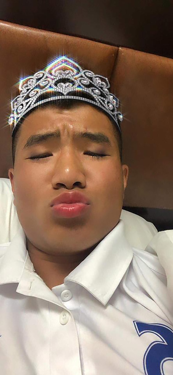 'Ai nói Chinh Đen không thể làm hoa hậu?' - người bạn này viết. (Ảnh: Trần Hoàng Quân)